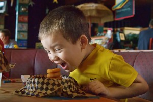 kid-friendly astoria oregon restaurant