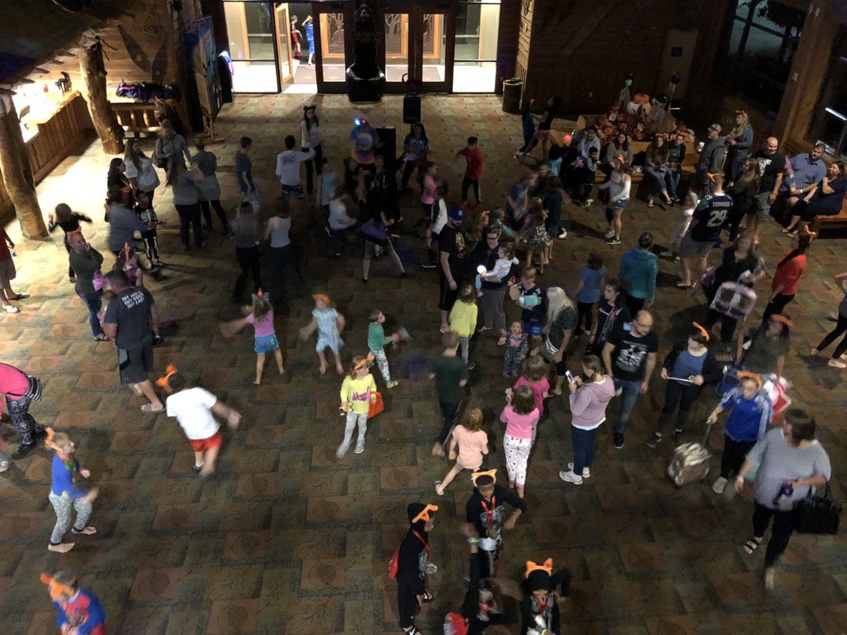 Great Wolf Lodge Dance Party at Grand Mound Washington Water Park